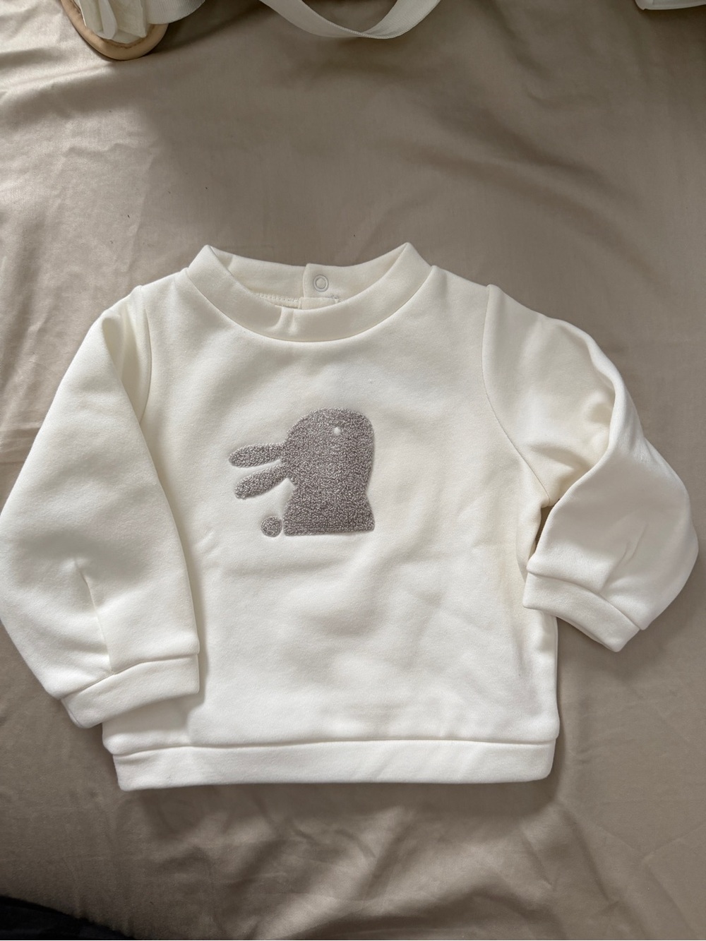 NWOT Jacardi bunny fleece sweatshirt 12M